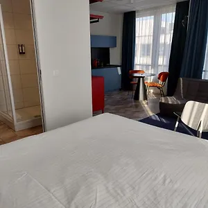 Roxi The Urban Brussels Отель